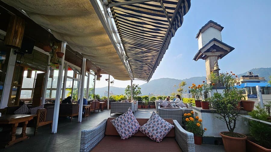 Lounge area